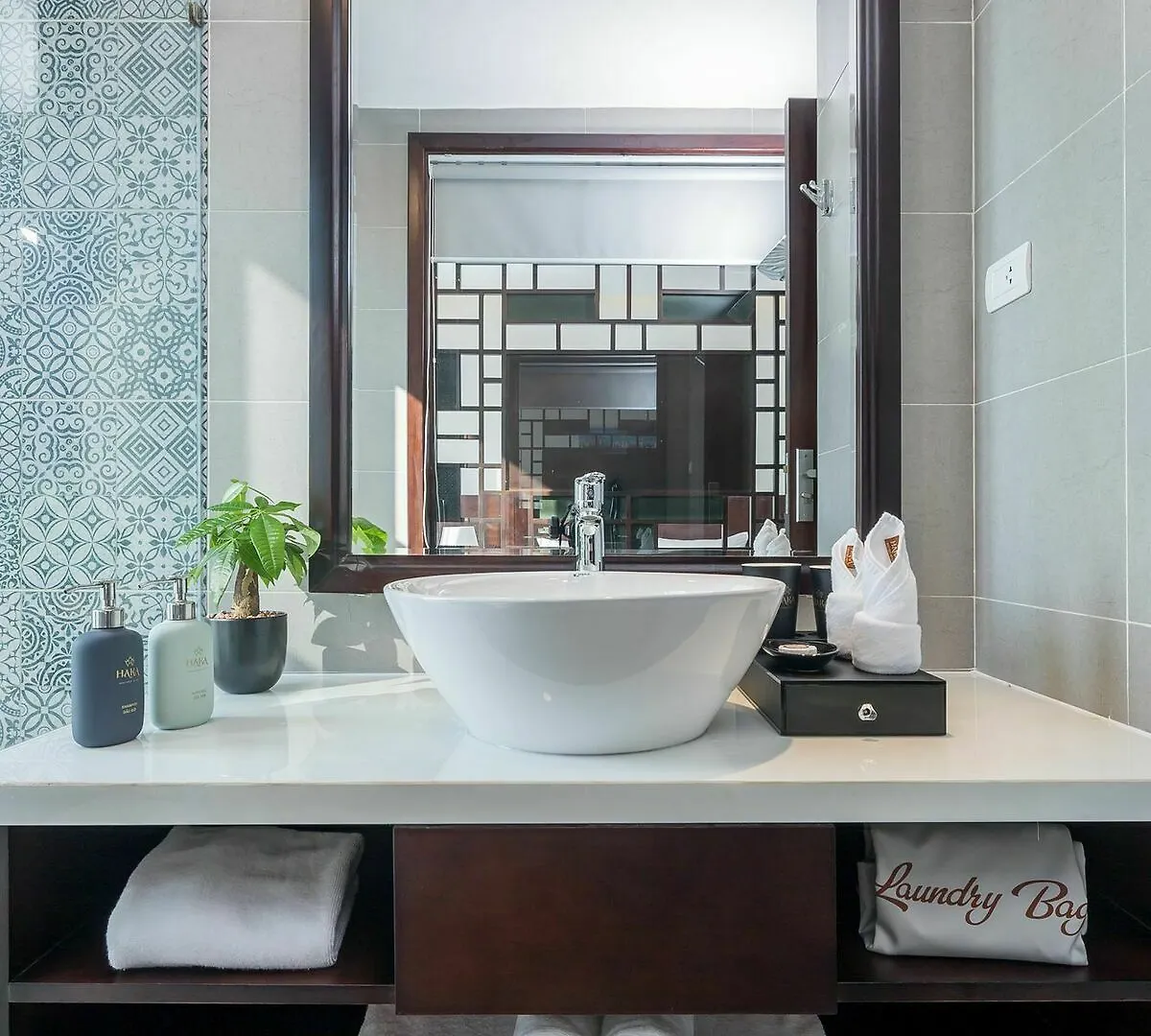 Haka Hotel & Apartment Da Nang