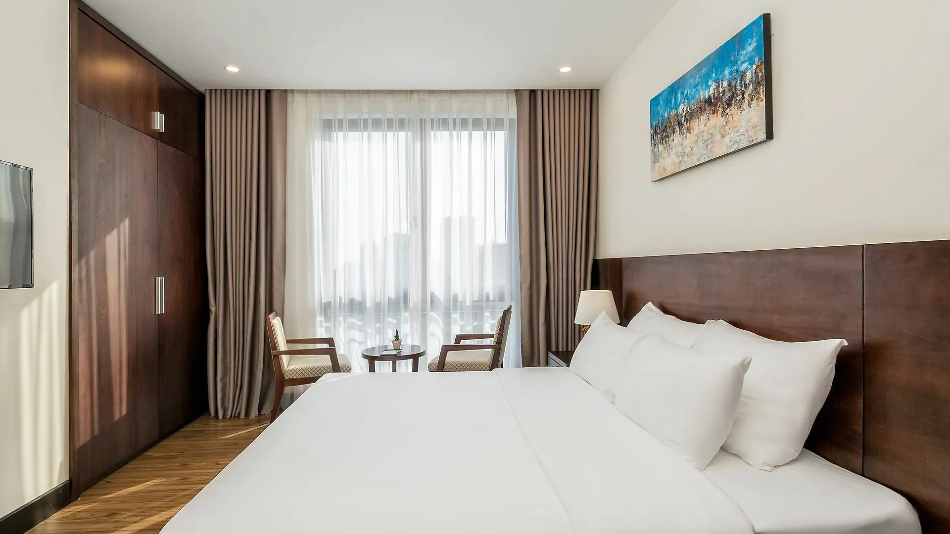 Haka Hotel & Apartment Da Nang